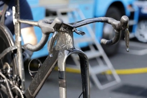 This radical Factor Aero prototype seen in Dauphiné could change the paradigm of road bikes