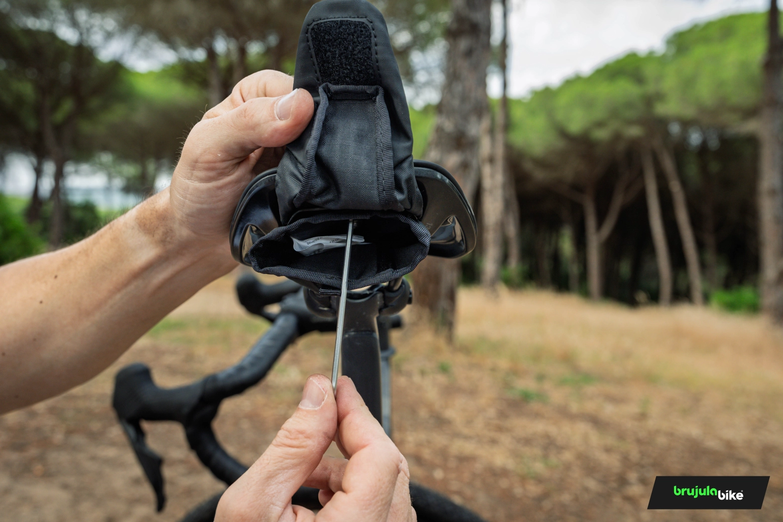 We tested the Syncros Speed iS Direct Mount 200 saddle bag: discretion, firmness, and perfect fit on your Scott