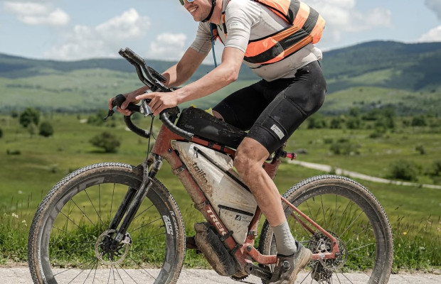 Trek is preparing a full suspension gravel bike that changes the rules of the game