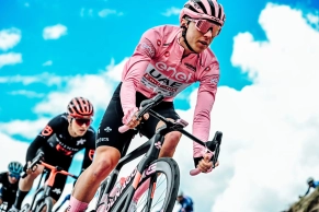 The new UCI regulations go directly against many current advancements: high tire maximums, handlebar measurements, fork width...