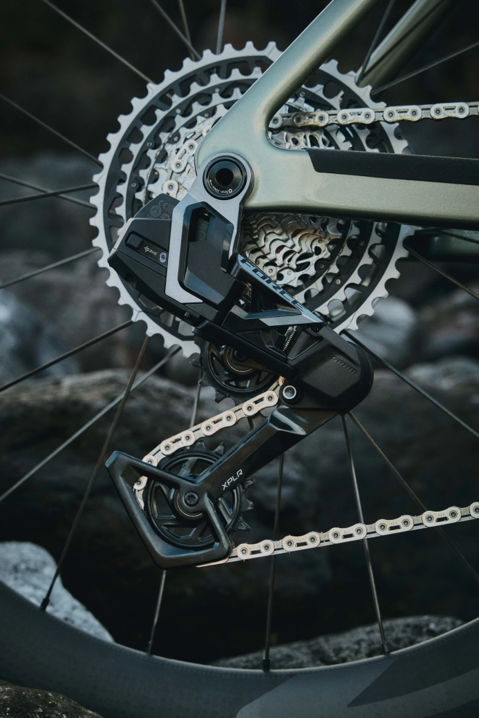 SRAM Force AXS 2026 para carretera y gravel: más ergonomía, más precisión y más control
