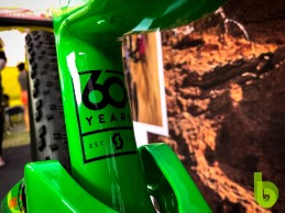 Nino Schurter explica al detalle su Scott Spark retro
