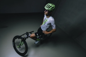 The SCOTT SRAM team debuts a new look: "When you look fast, you go faster"