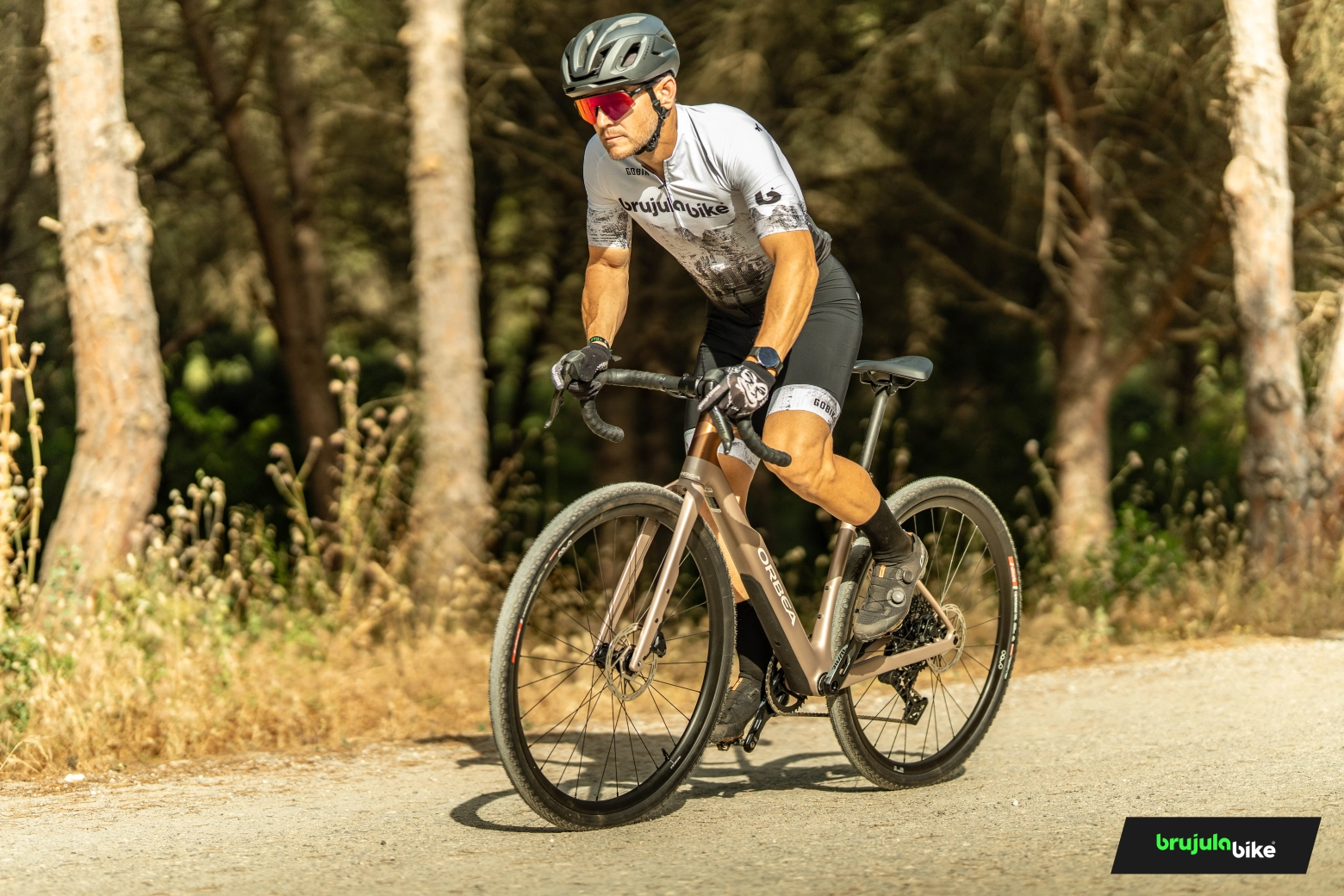 Probamos la nueva Orbea Terra 202: más cómoda y dócil, ideal para pasar muchas horas sobre ella