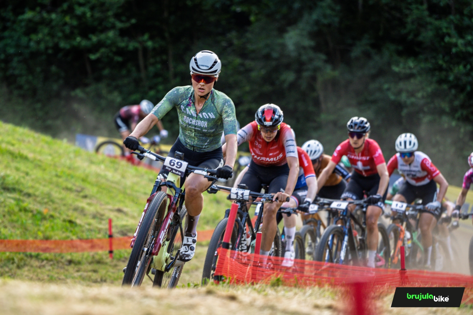 Cinq sur cinq pour Chris Blevins et une victoire incontestée de Puck Pieterse dans le Short Track de Val di Sole