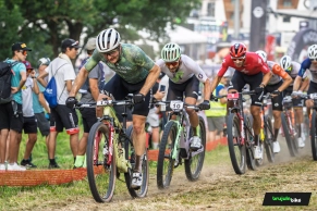 Cinq sur cinq pour Chris Blevins et une victoire incontestée de Puck Pieterse dans le Short Track de Val di Sole