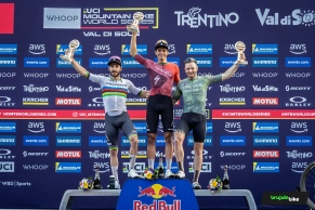 Cinq sur cinq pour Chris Blevins et une victoire incontestée de Puck Pieterse dans le Short Track de Val di Sole