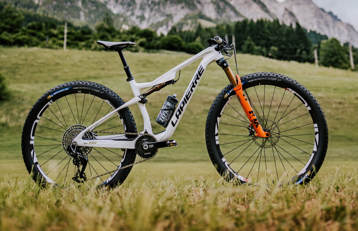 Anton Cooper's customized Lapierre XR in detail
