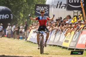Martin Vidaurre fait l'histoire à Val di Sole avec la première victoire élite pour le Chili en Coupe du Monde XCO