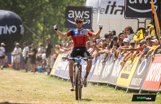 Martin Vidaurre fait l'histoire à Val di Sole avec la première victoire élite pour le Chili en Coupe du Monde XCO