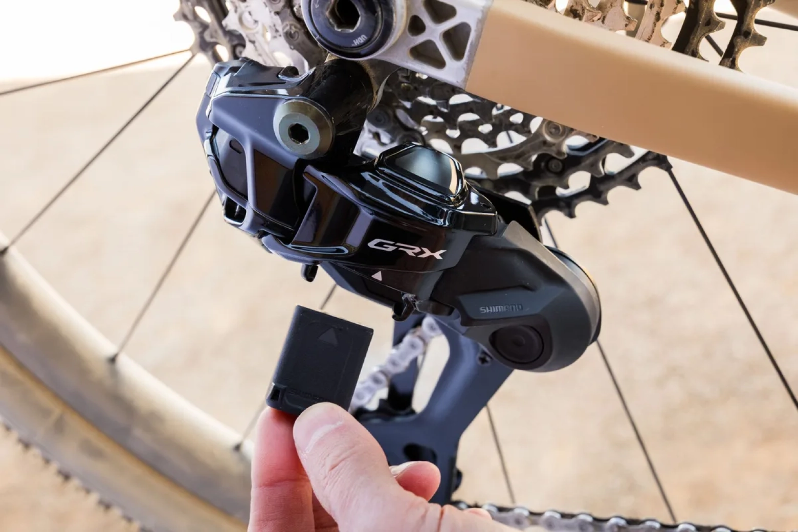 Shimano GRX RX827: the first wireless GRX groupset for gravel