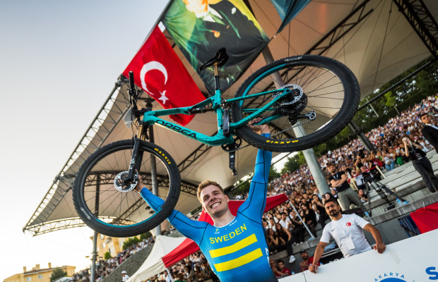 La Orbea Oiz se proclama Campeona del Mundo en la modalidad donde reinan las rígidas