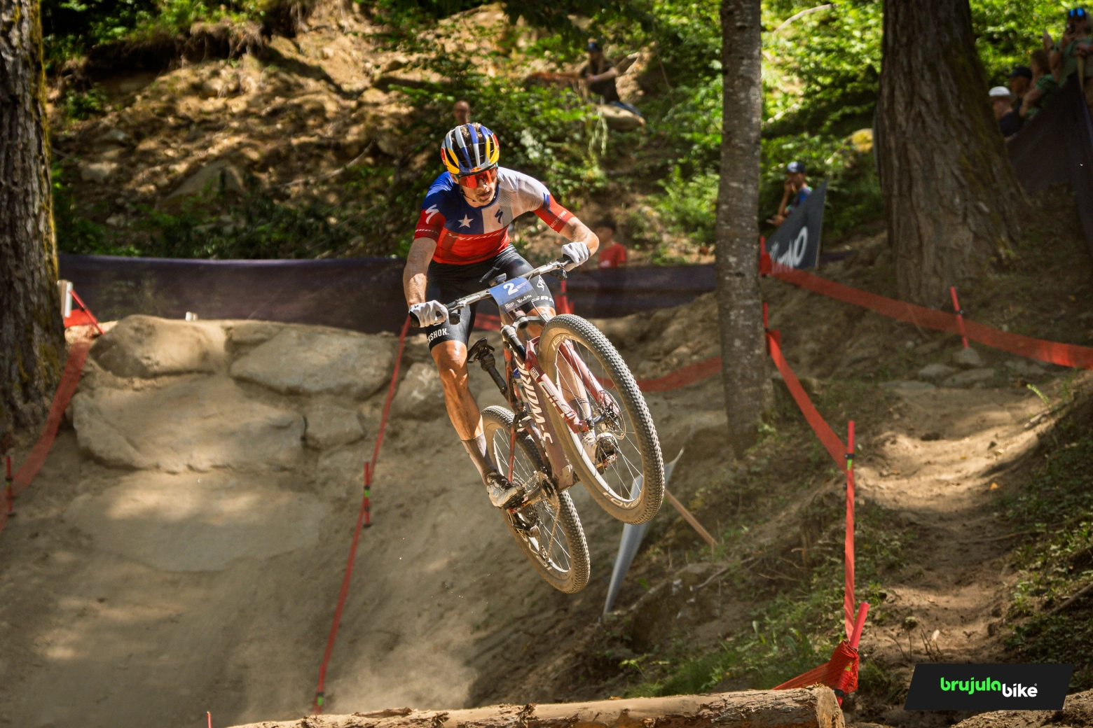 Martin Vidaurre hace historia en Val di Sole con la primera victoria élite para Chile en la Copa del Mundo XCO
