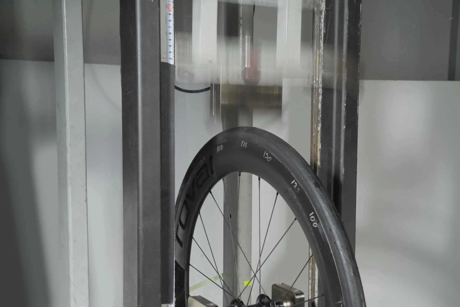 Specialized turns the wheel design around in their new Roval Rapide