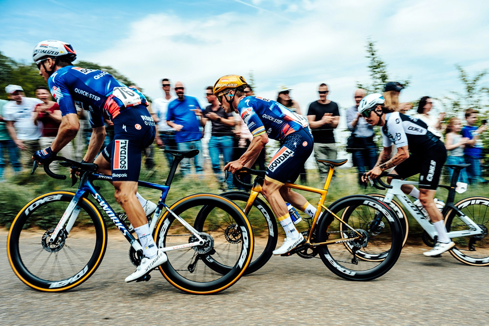 The saddle that changed the rules is now leveling up: new S-Works Power EVO Mirror