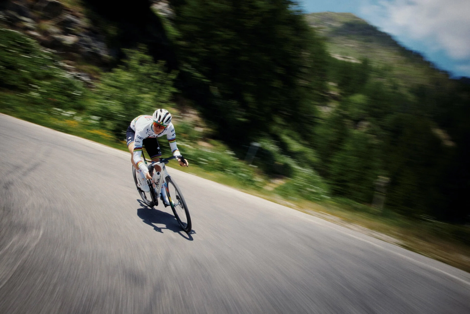 Pogacar debuts new wheels for the Tour: these are the new ENVE SES 4.5 Pro wheels