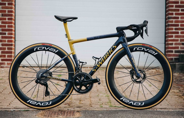 Evenepoel está competindo com esta edição especial de sua S-Works Tarmac SL8
