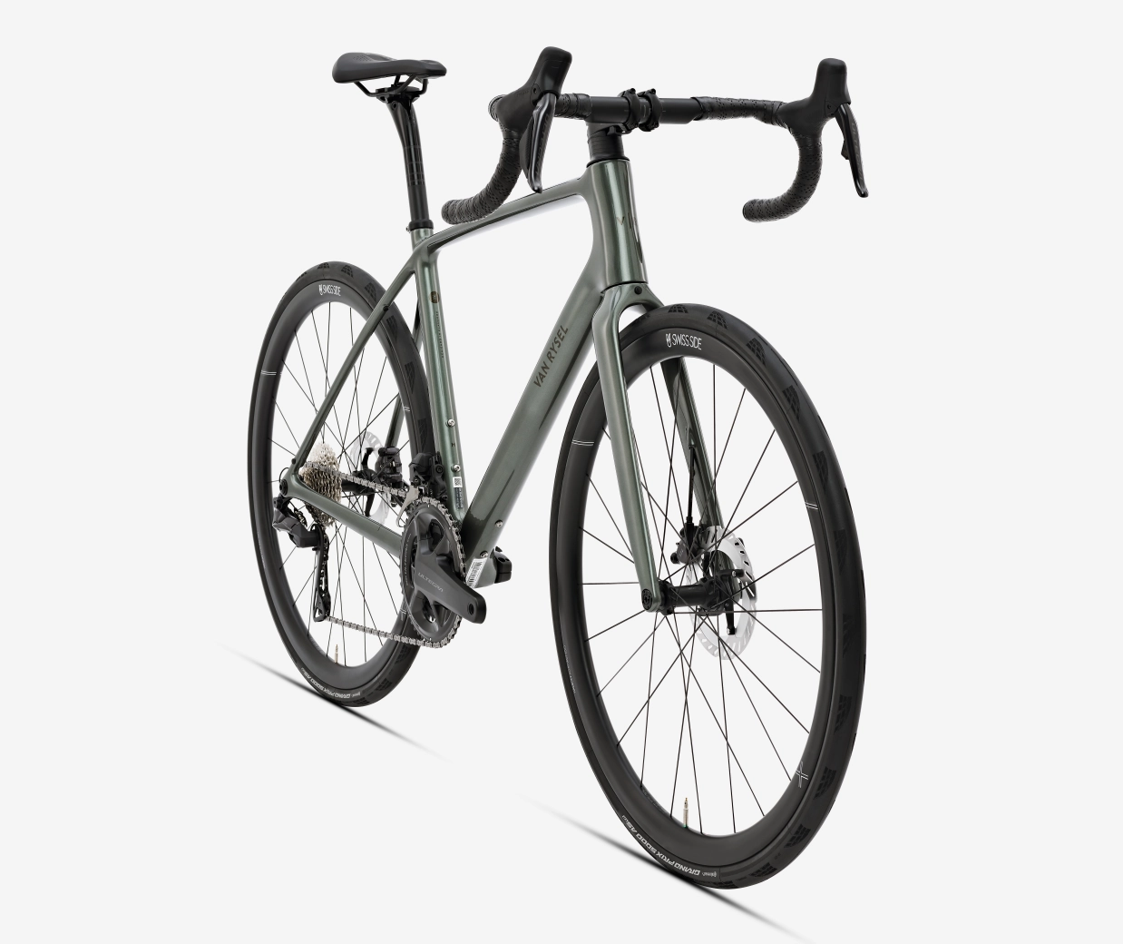 The new Van Rysel EDR CF ULTRA is destined to be the most versatile bike of the brand