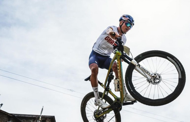 Tom Pidcock retorna ao MTB neste fim de semana, ele está confirmado na Copa do Mundo XCO de Andorra