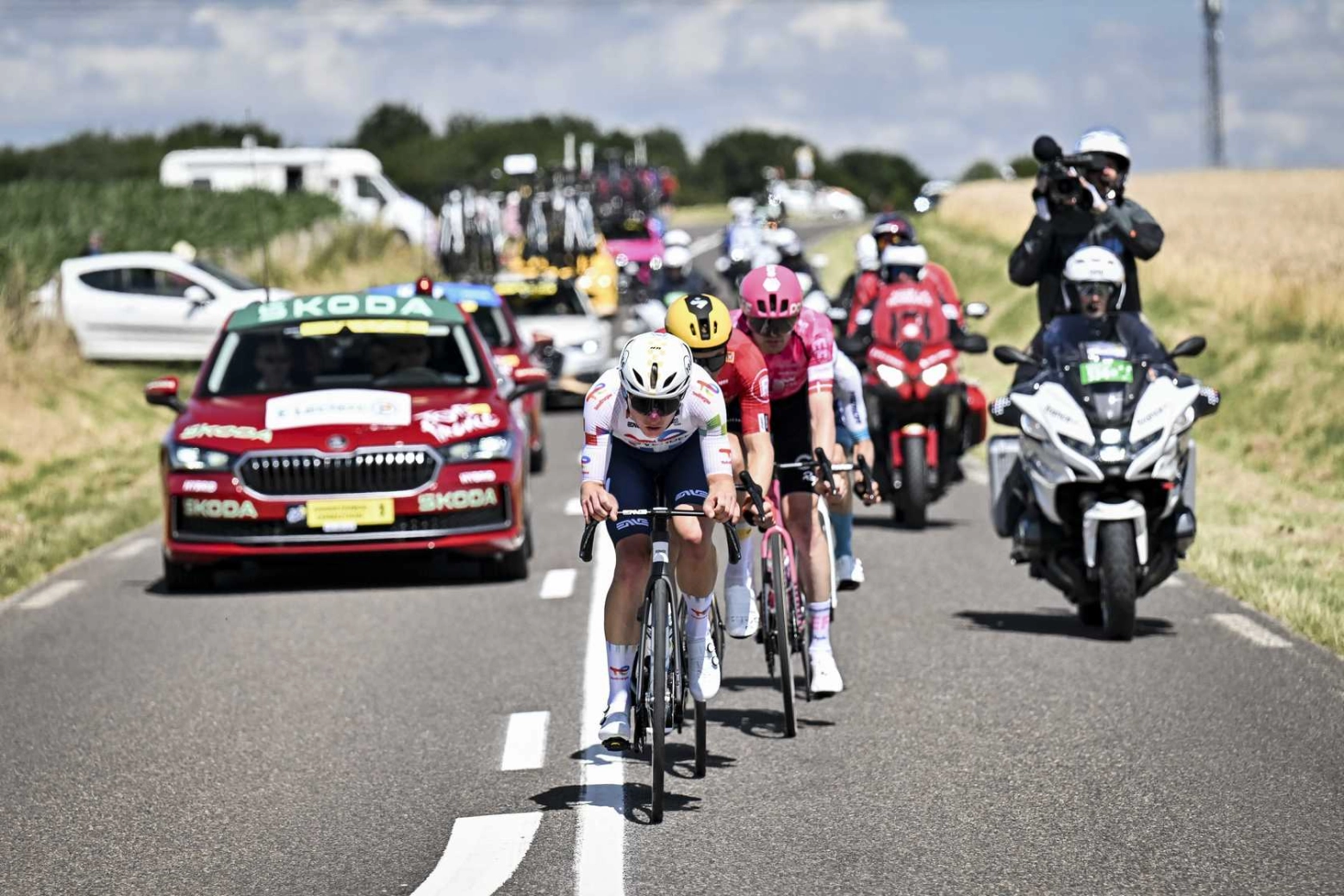 Tadej Pogacar adds his 100th victory in the fourth stage of the Tour de France 2025