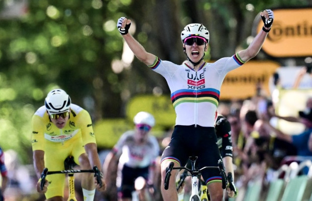 Tadej Pogacar suma su victoria número 100 en la cuarta etapa del Tour de Francia 2025