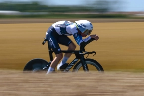 Moral blow from Pogacar to Vingegaard in a time trial that Remco Evenepoel won