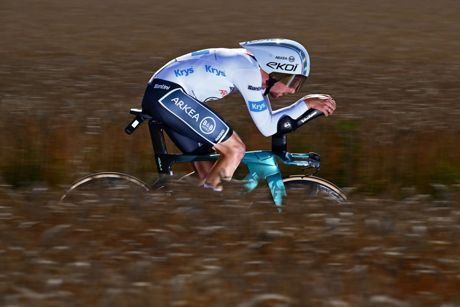 Moral blow from Pogacar to Vingegaard in a time trial that Remco Evenepoel won