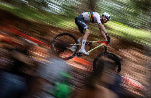 Specialized lança a nova coleção de roupas S-Works: máxima aerodinâmica, desempenho e conforto