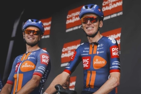 Who are the sponsors of the Tour de France teams and what do they do?