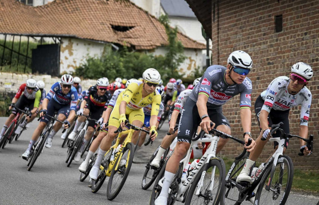 Quiénes son y a qué se dedican los patrocinadores de los equipos en del Tour de Francia