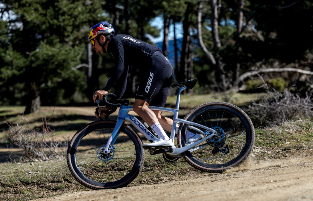 Gravel racing arrives at Pinarello with its new DOGMA GR