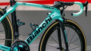 bianchi-oltre-xr4-roglic/