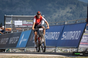 Luca Martin breaks Blevins' winning streak in a thrilling finish and Alessandra Keller wins the Short Track in Andorra with a powerful attack