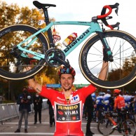 bianchi-oltre-xr4-roglic/