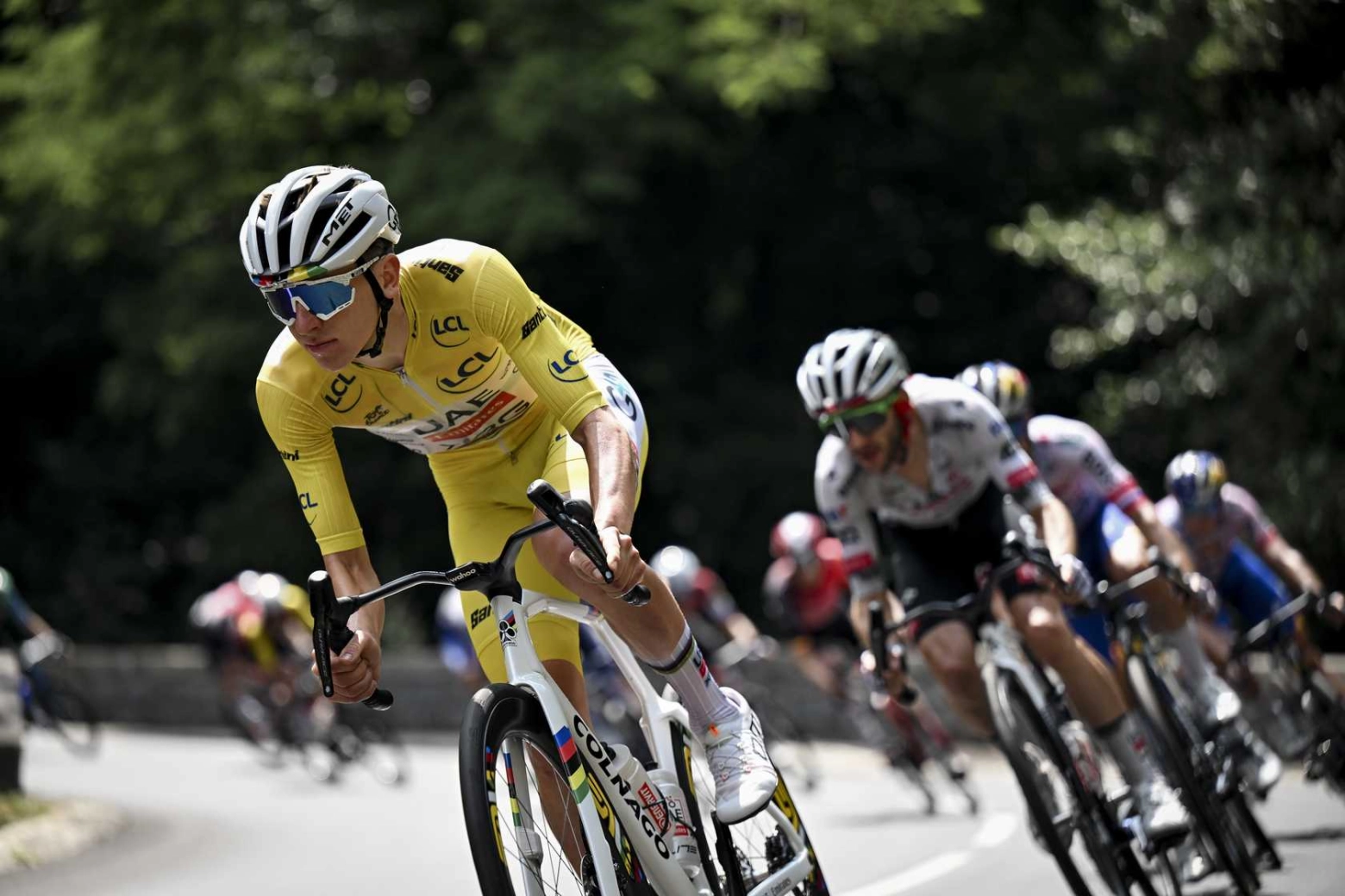 Pogacar and Vingegaard draw, Simon Yates wins the stage from the breakaway, and Healy is the new leader