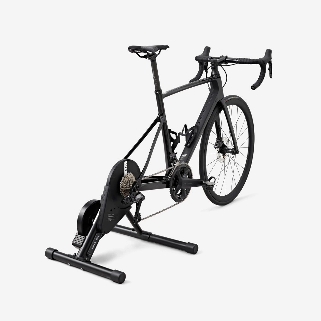 Decathlon reduces the price of its star turbo trainer