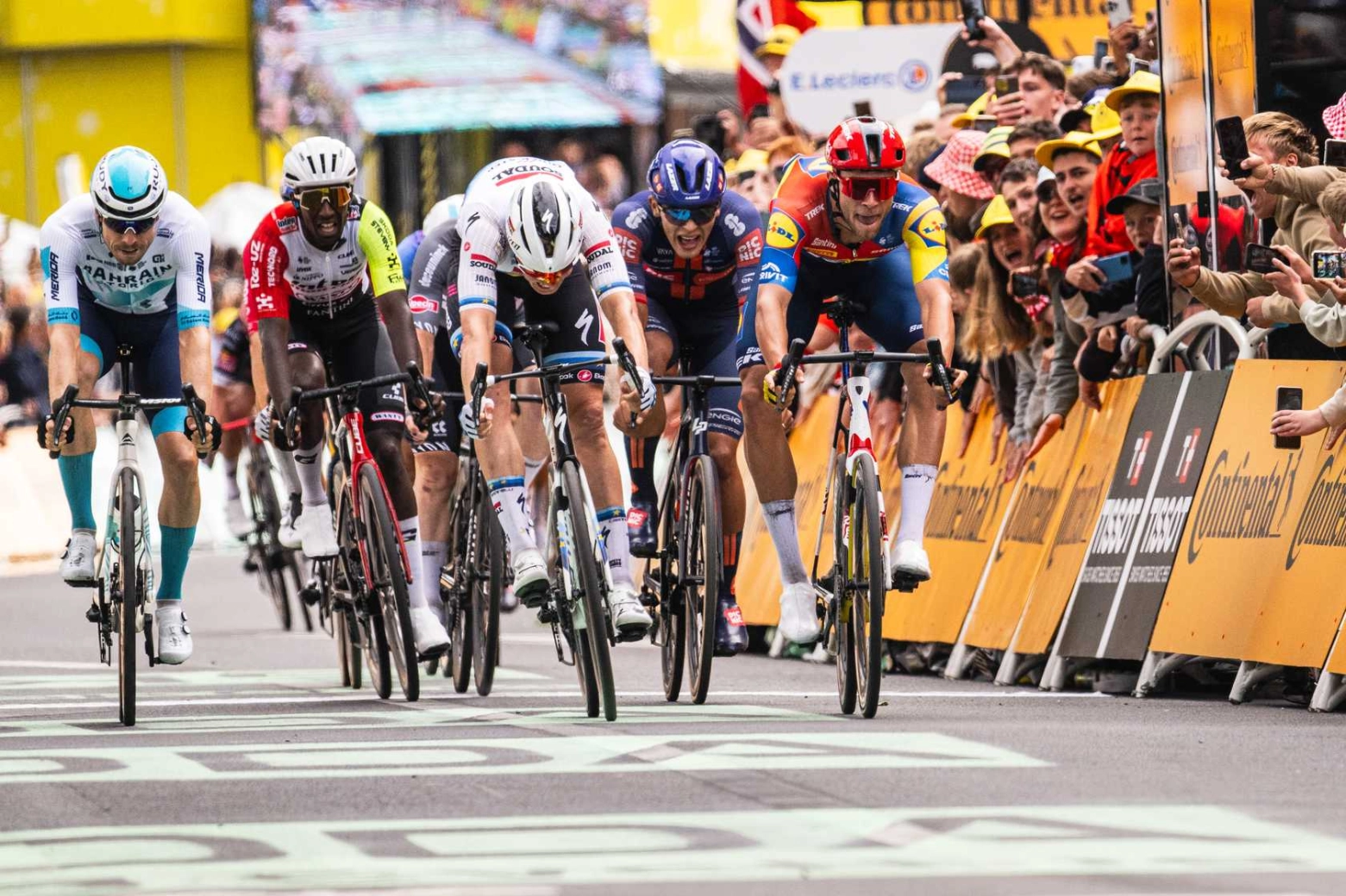 Too many things and nothing clear in the first week of the Tour