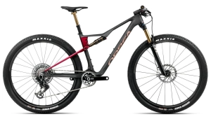 New Orbea Oiz 2026: the range is updated with the latest Shimano electronics