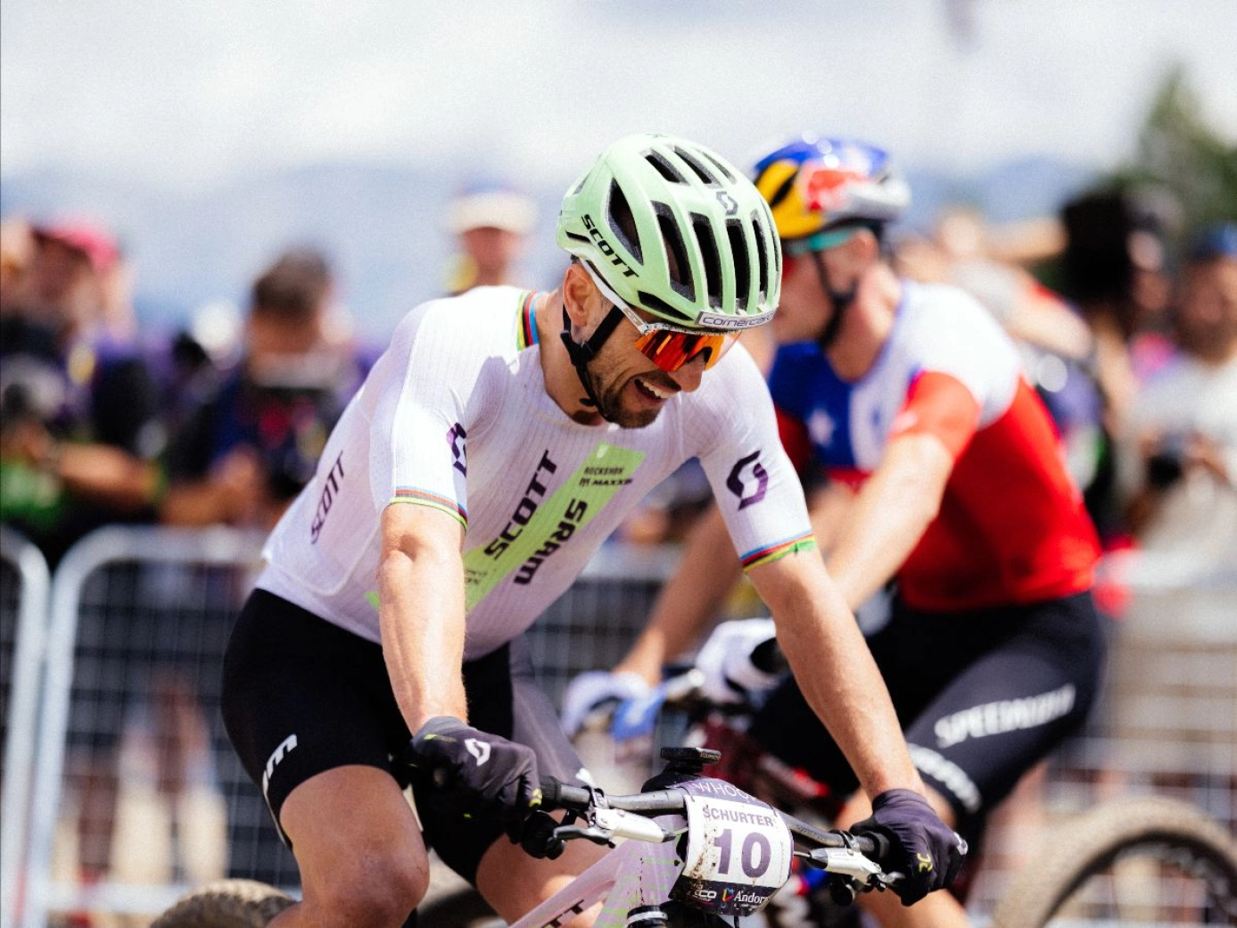 Nino Schurter resurges in Andorra and seems to leave his respiratory problems behind