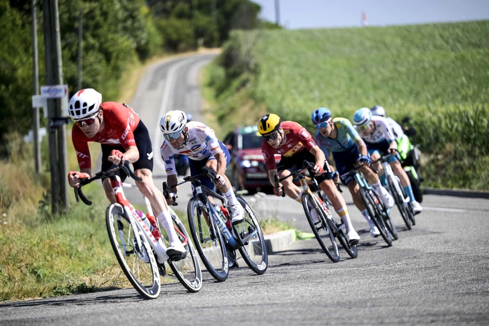Jonas Abrahamsen wins the mother of all battles and Pocacar falls before the Pyrenees