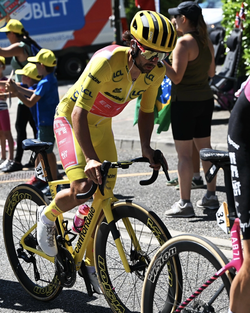 Jonas Abrahamsen wins the mother of all battles and Pocacar falls before the Pyrenees