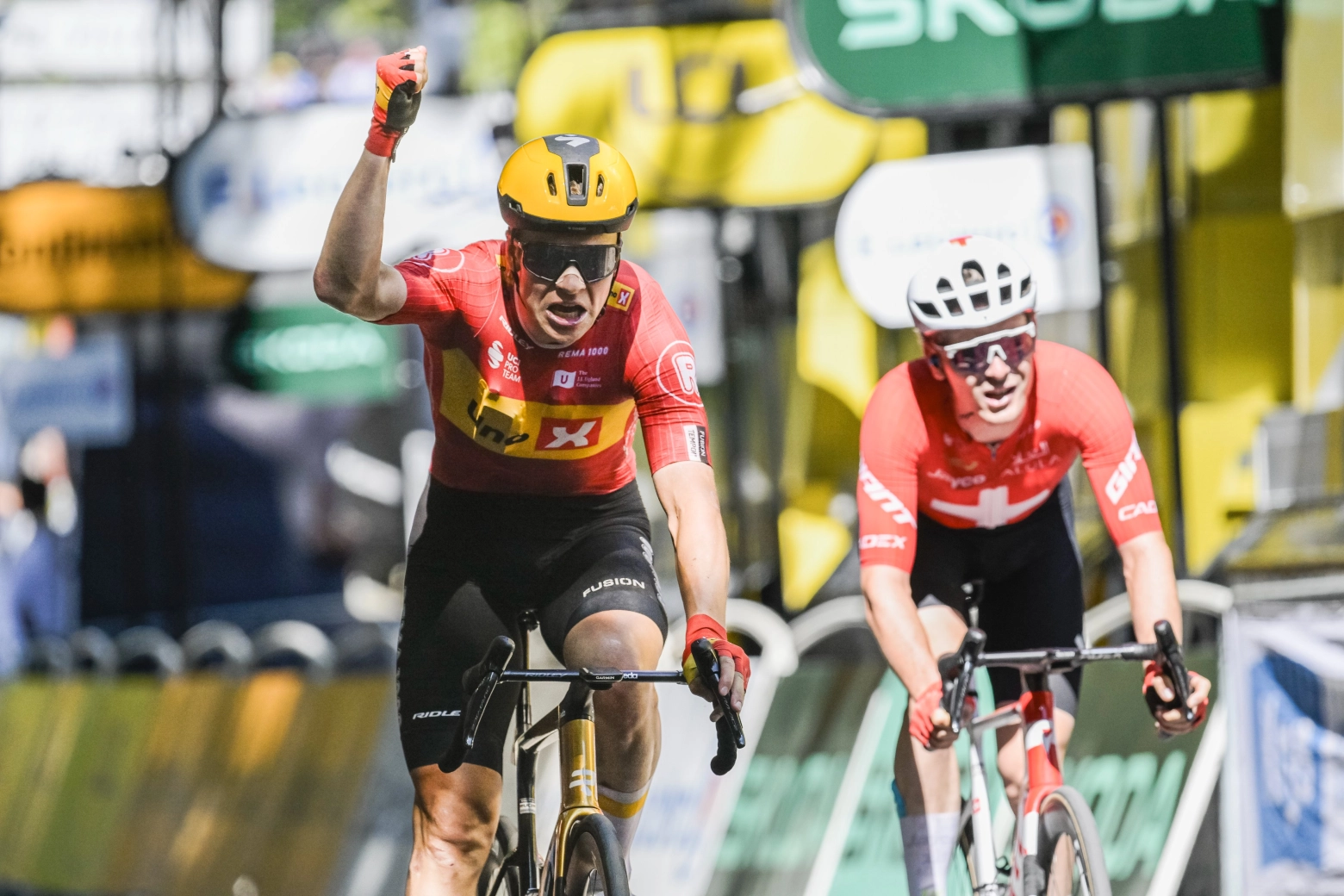 Jonas Abrahamsen wins the mother of all battles and Pocacar falls before the Pyrenees