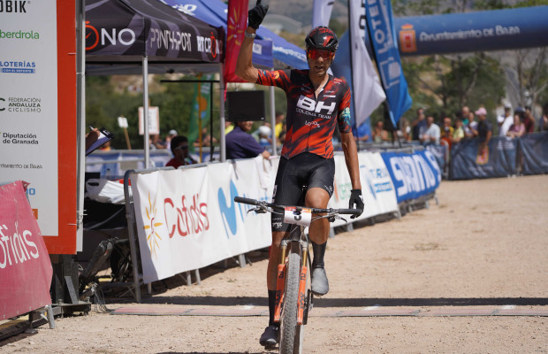 David Valero y Marta Cano se proclaman campeones de España de Short Track 2025