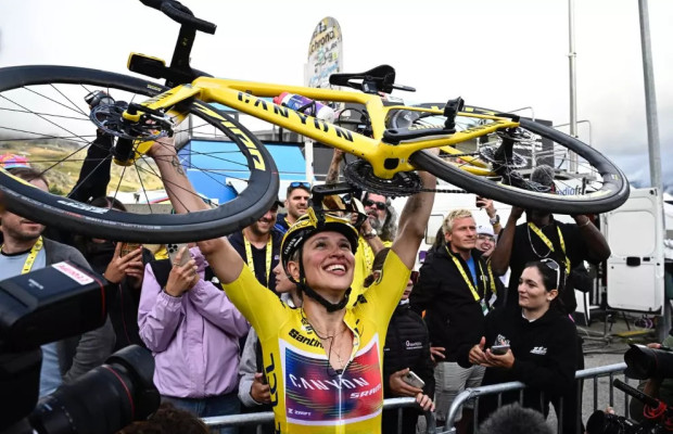 The 2025 Women's Tour de France kicks off with Demi Vollering ready to reclaim her throne