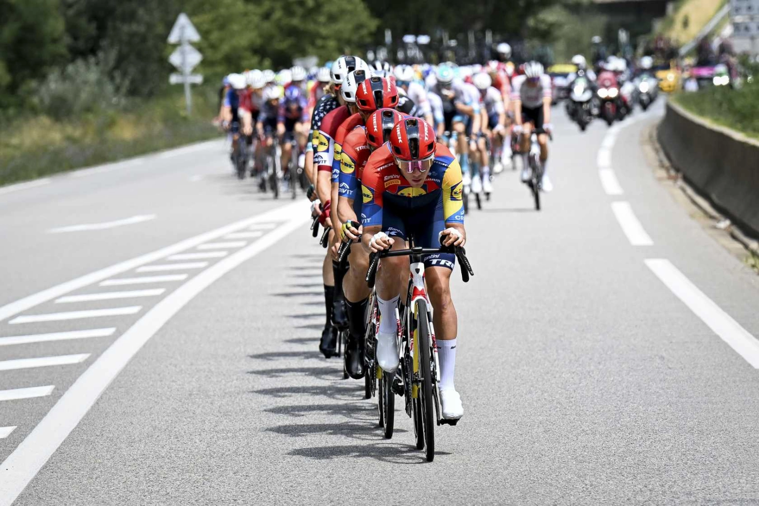 Ben O'Connor wins an 18th stage of the Tour de France without the expected battle between the favorites