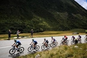 Ben O'Connor wins an 18th stage of the Tour de France without the expected battle between the favorites