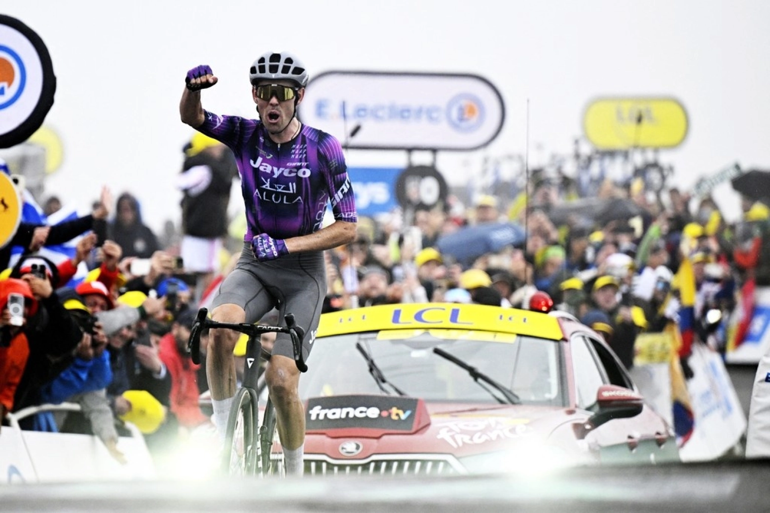 Ben O'Connor wins an 18th stage of the Tour de France without the expected battle between the favorites