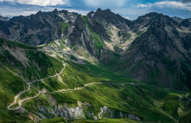 Unforgettable cycling getaways: 5 destinations to ride on vacation