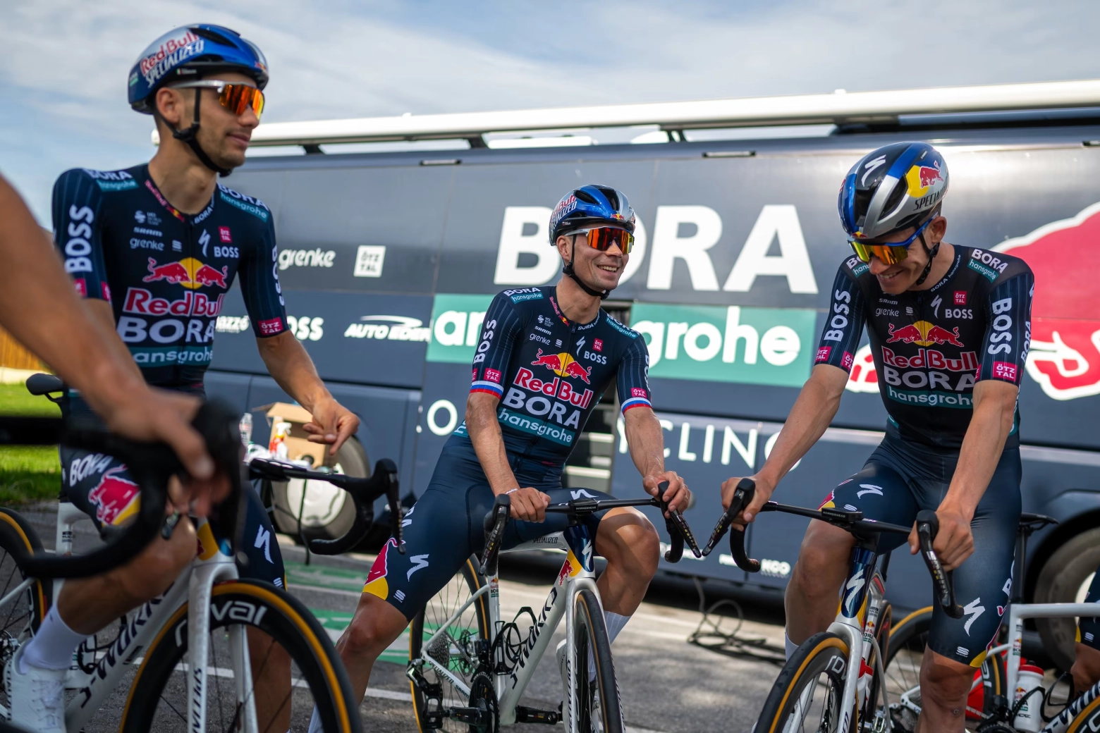 Red Bull is preparing for the big signing of the year and announces the departure of Rolf Aldag