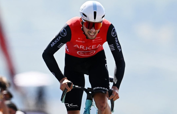 “Lo siento por quienes pensaban que era alcohólico”: Vauquelin explica su fractura el peroné tras su espectacular Tour